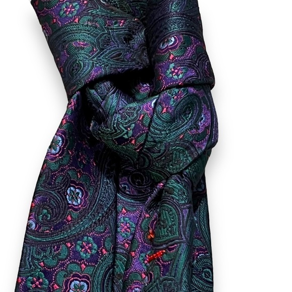 Bow Knot Tie by Imani Uomo Green Purple Paisley Silk Touch Microfibre Colorful - Picture 4 of 9